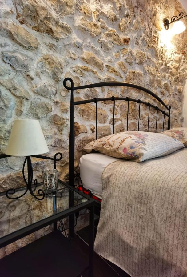 סבטי פטר Villa Dvori Dida Mile מראה חיצוני תמונה