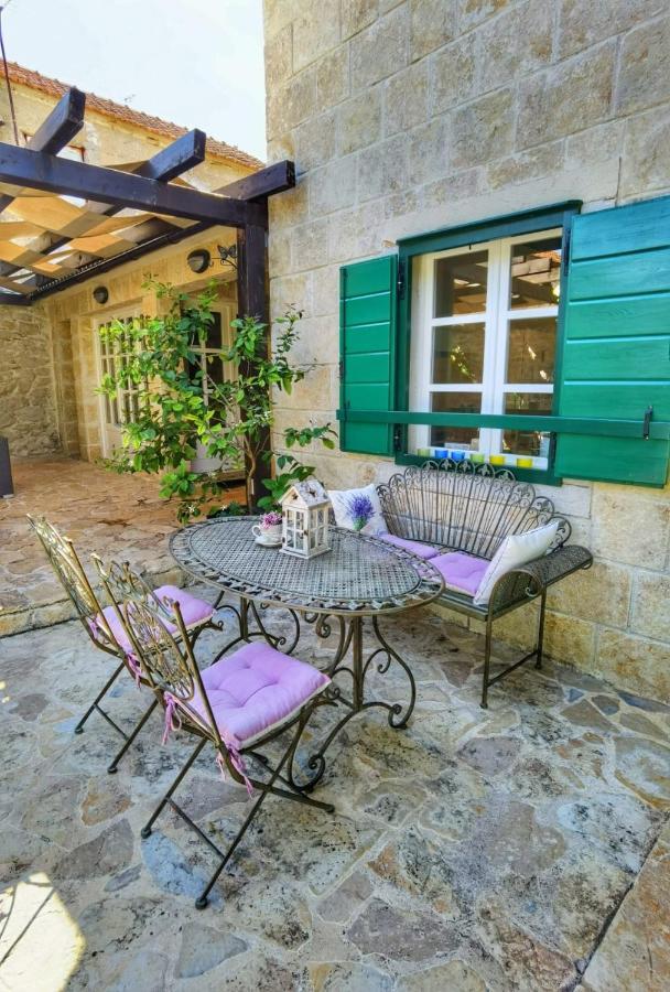 סבטי פטר Villa Dvori Dida Mile מראה חיצוני תמונה
