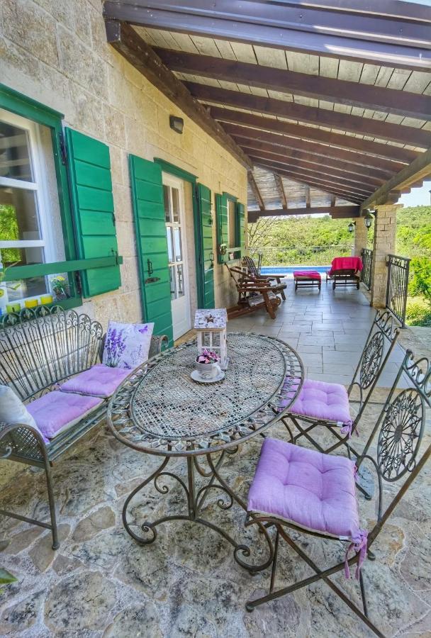 סבטי פטר Villa Dvori Dida Mile מראה חיצוני תמונה