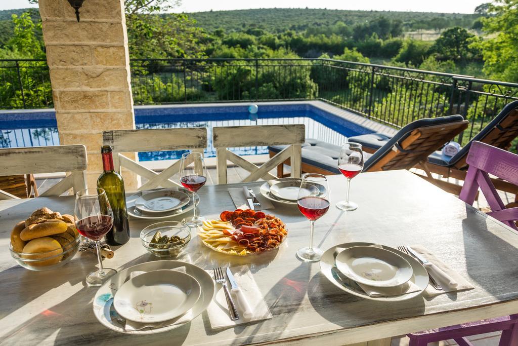 סבטי פטר Villa Dvori Dida Mile חדר תמונה